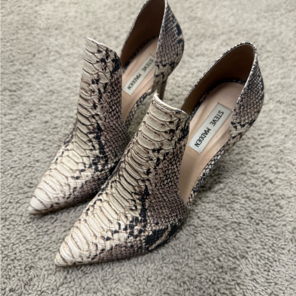 Steve Madden Snake Print Pumps